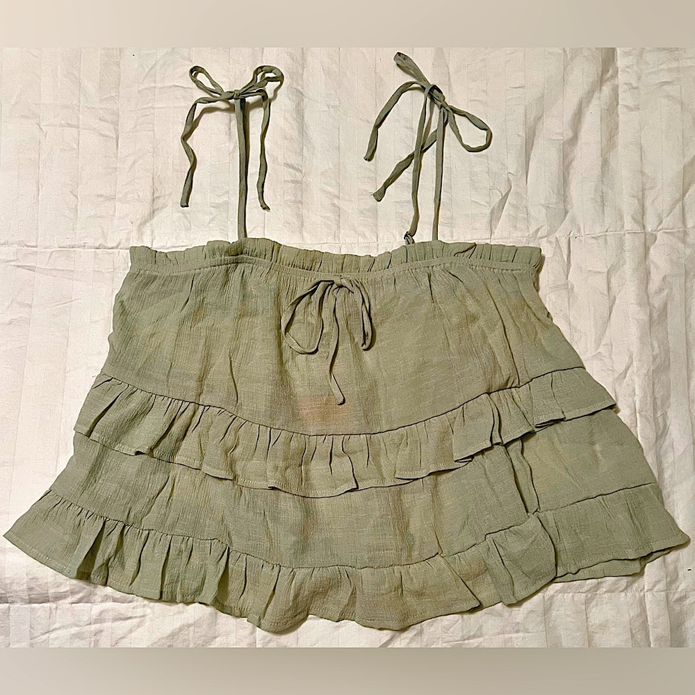 NWT Women’s Blu Pepper Anthropologie Sage Green Tie Straps Ruffled Tank Top SZ L